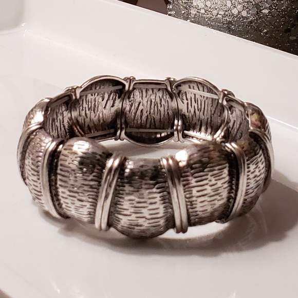 Glam Girl Boutique Jewelry - NWT Silver Metal Stretch Bracelet